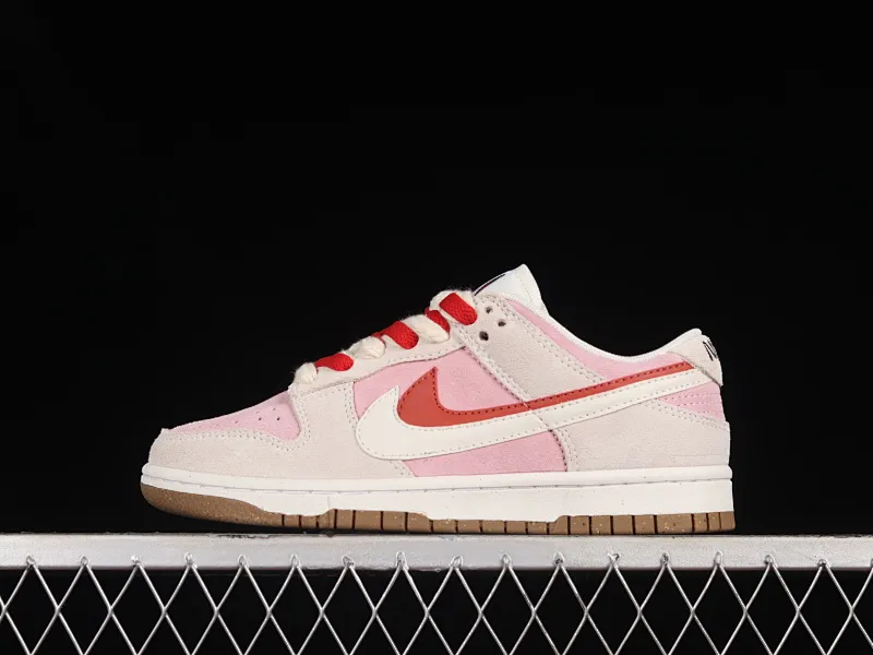 All categories Nk SB Dunk series Nk SB Dunk Low low-top sneakers Nk SB Dunk Low "85" red and white double hook SB low-top sports and leisure sneakers DO9457-100